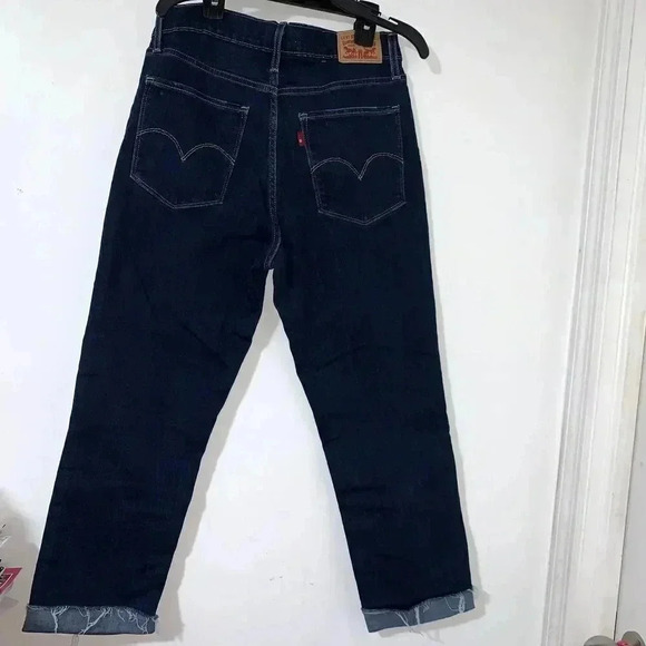 Levi's Jeans Women Size w30 L30 Cuffed Cropped Dark Wash Stretch Mid Rise. - Picture 4 of 10